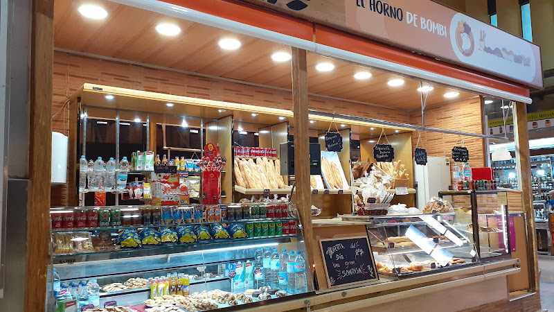 Fotografia tomada fuera de El Horno de Bombi - Panadería en Valencia, Valencia