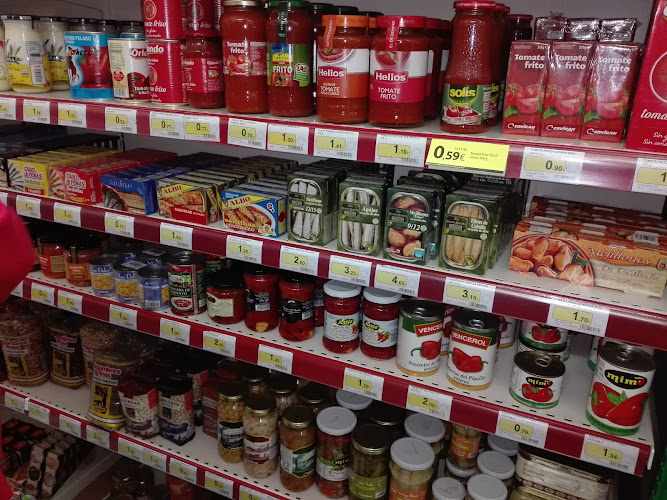 Fotografia tomada fuera de Supermercado Coviran El Crucero - Supermercado en Bárcena de Cicero, Cantabria