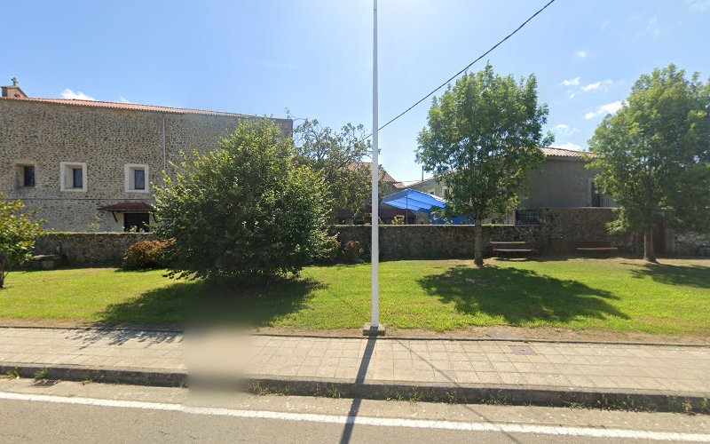 Fotografia tomada fuera de Repostería Hermanas Clarisas - Pastelería en Escalante, Cantabria