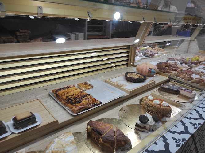 Fotografia tomada fuera de Pastelería Melibés - Pastelería en Valencia, Valencia