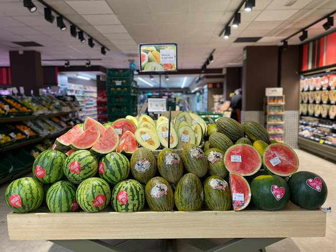 Fotografia tomada fuera de EROSKI - Supermercado en Arrasate, Guipúzcoa