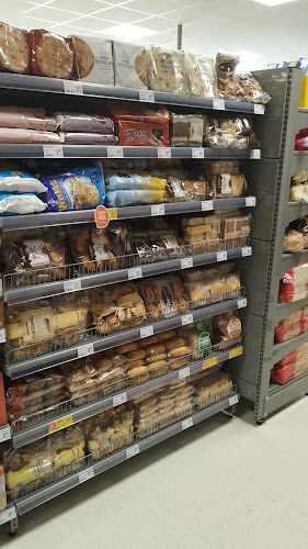 Fotografia tomada fuera de Supermercados Charter - Supermercado en Alpera, Albacete