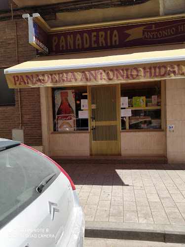 Fotografia tomada fuera de Panadería Antonio Hidalgo - Panadería en Albacete, Albacete