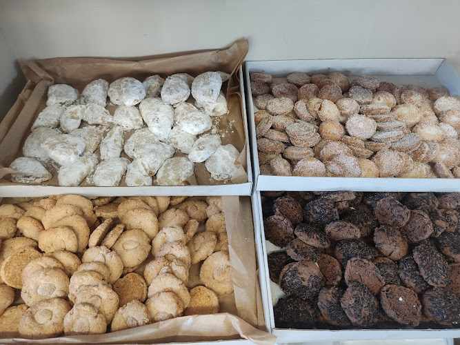 Fotografia tomada fuera de CONFITERÍA-PASTELERÍA LA GUINDA HAMBURGUESERÍA-PIZZERIA - Pastelería en Pozohondo, Albacete