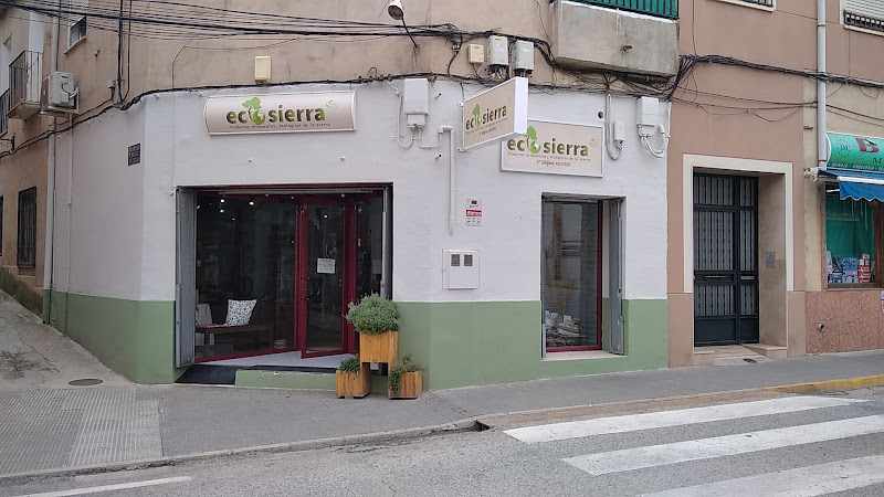 Fotografia tomada fuera de Ecosierra - Tienda de alimentos naturales en Elche de la Sierra, Albacete