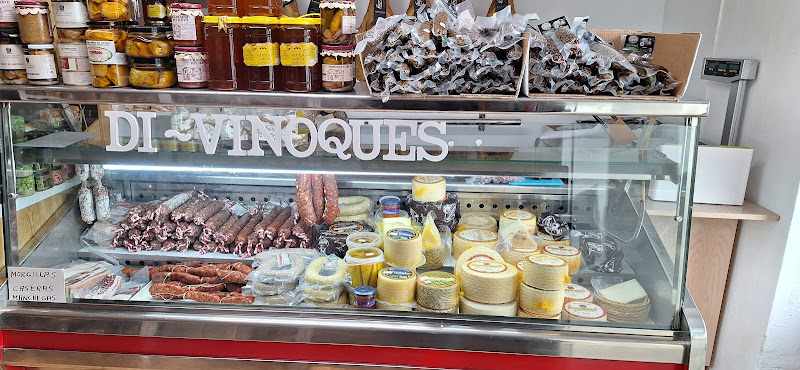 Fotografia tomada fuera de Quesos y Delicias, El Jardín - Tienda de alimentación en El Jardín, Albacete