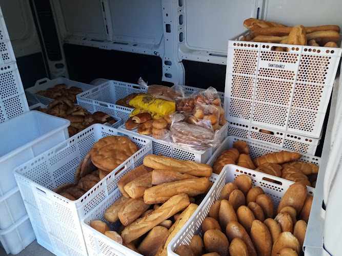 Fotografia tomada fuera de La Tahona de Santibañez - Panadería en Santibáñez-Zarzaguda, Burgos