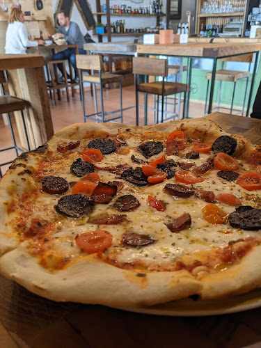 Fotografia tomada fuera de LAEQUIS - restaurantes en Enix, Almería