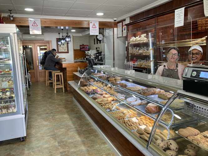 Fotografia tomada fuera de Horno Javier - Horno de San Antonio de Benagéber - Panadería en San Antonio de Benagéber, Valencia