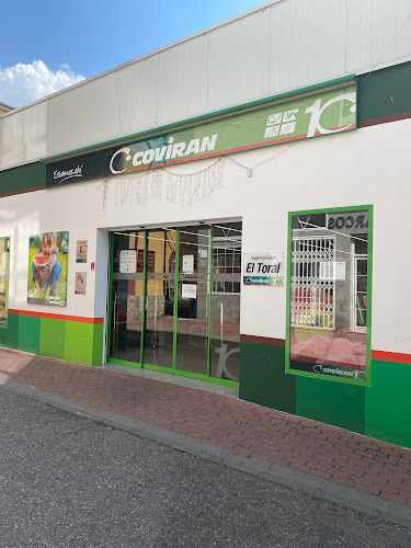 Fotografia tomada fuera de Coviran - Supermercado en Puente de Domingo Flórez, León