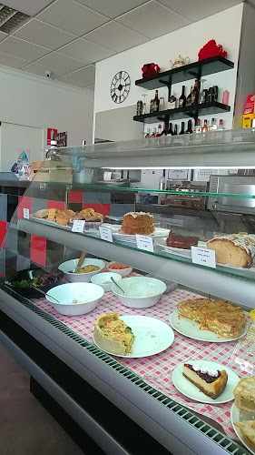 Fotografia tomada fuera de Ideal British Supermarket - Supermercado en Huércal-Overa, Almería