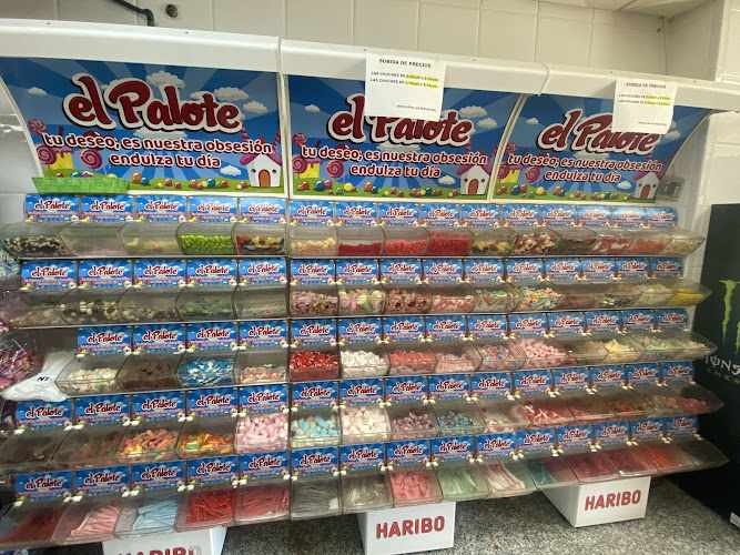 Fotografia tomada fuera de chucheria el palote - Tienda de golosinas en Vícar, Almería