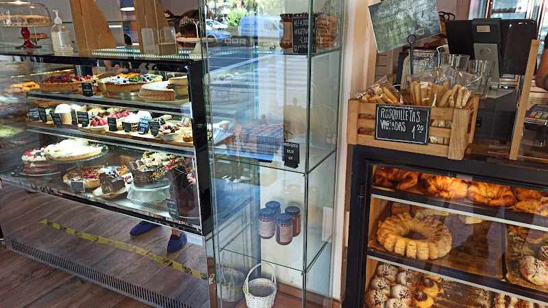 Fotografia tomada fuera de Dulce de Leche Central - Pastelería en Valencia, Valencia