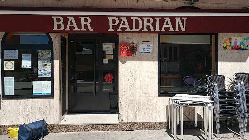 Fotografia tomada fuera de Café padrian - cafeterías en Villablino, León