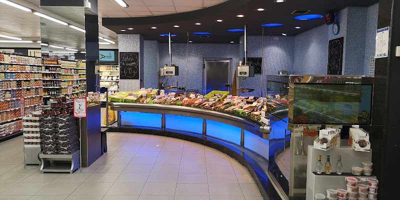 Fotografia tomada fuera de super amara Irún - Supermercado en Irun, Guipúzcoa