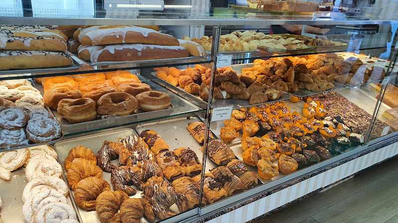 Fotografia tomada fuera de Horno La Beata Inés - Forn de pa en Mareny de Sant Llorenç, Valencia