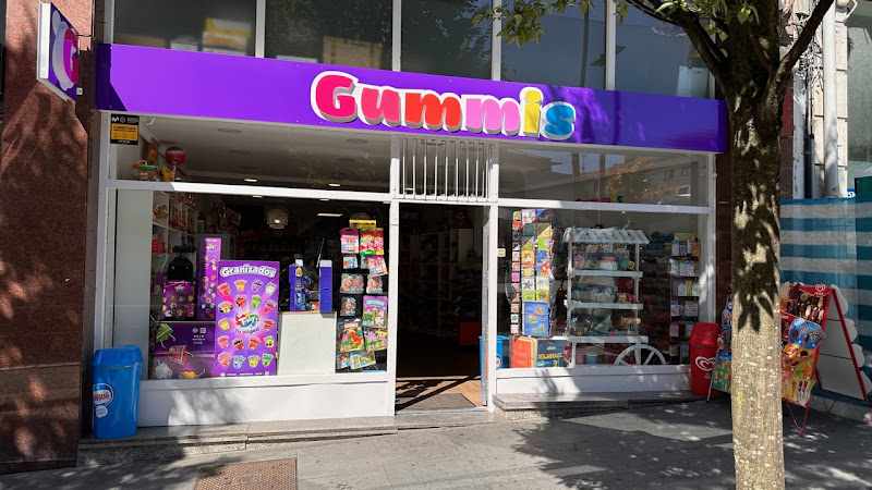 Fotografia tomada fuera de GUMMIS - Tienda de golosinas en Irun, Guipúzcoa
