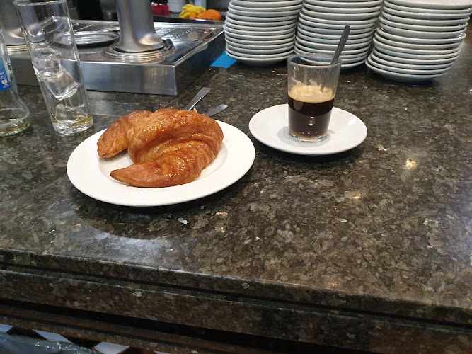 Fotografia tomada fuera de Cafetería Legazpi - Churrería en Madrid, Madrid