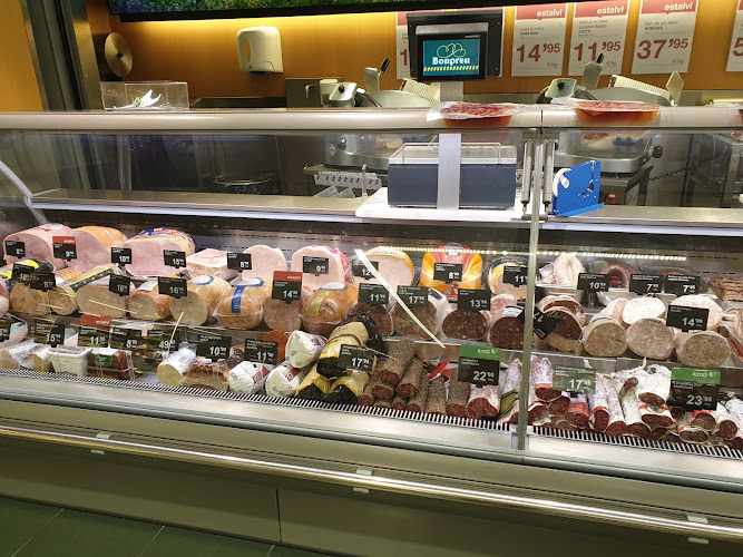 Fotografia tomada fuera de Bonpreu - Supermercat en Olesa de Montserrat, Barcelona