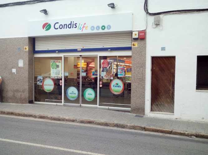 Fotografia tomada fuera de CondisLife - Supermercado en Olesa de Montserrat, Barcelona