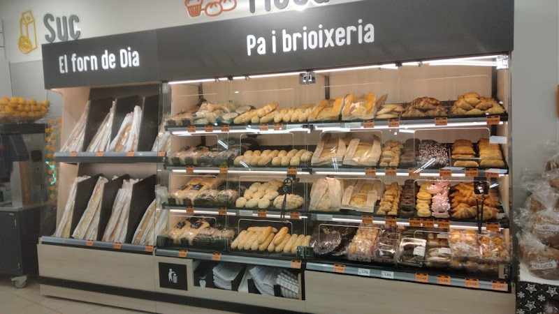 Fotografia tomada fuera de Supermercados Dia - Supermercat en Prats de Lluçanès, Barcelona