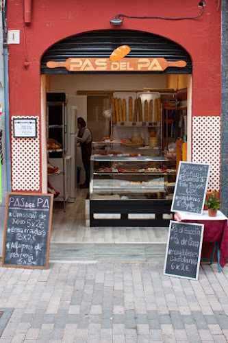 Fotografia tomada fuera de Pas del Pa - Bakery en Premià de Mar, Barcelona