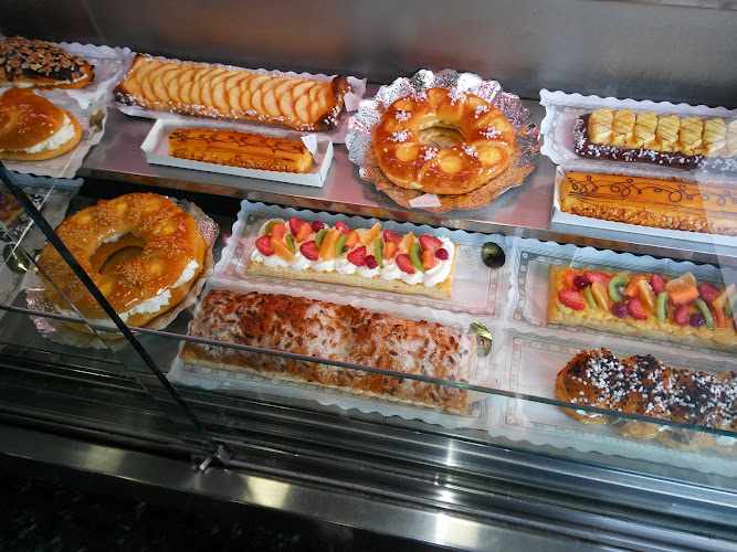 Fotografia tomada fuera de Pastisseria i Catering DICBO - Botiga en Rubí, Barcelona