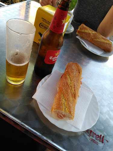 Fotografia tomada fuera de Vilapan - Panadería en Sant Climent de Llobregat, Barcelona