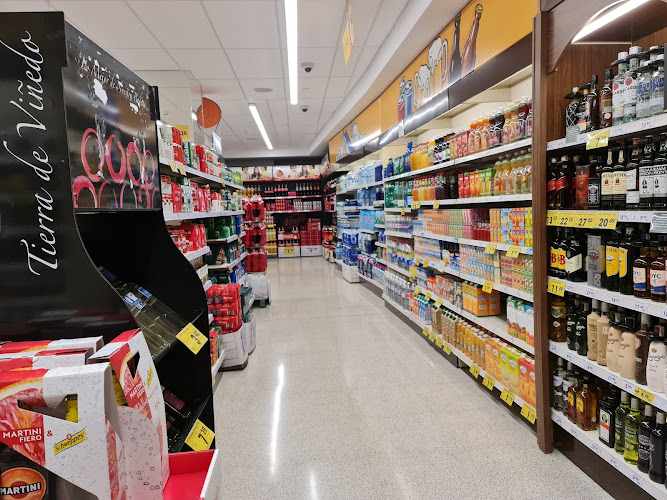 Fotografia tomada fuera de Ahorramas - Supermercado en Villaviciosa de Odón, Madrid