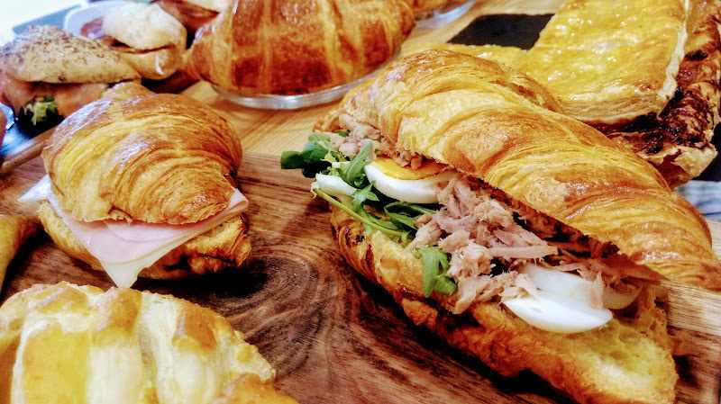 Fotografia tomada fuera de Cafetería Dulce Guioranda - Churrería en Cangas de Onís, Asturias