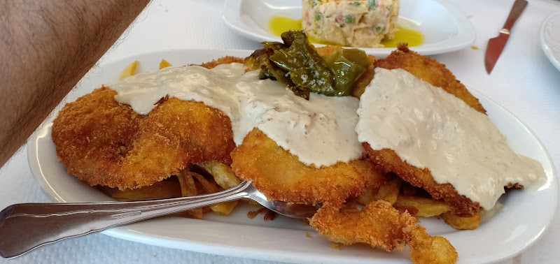 Fotografia tomada fuera de Casa de comidas El Arco - restaurantes en Celorio, Asturias