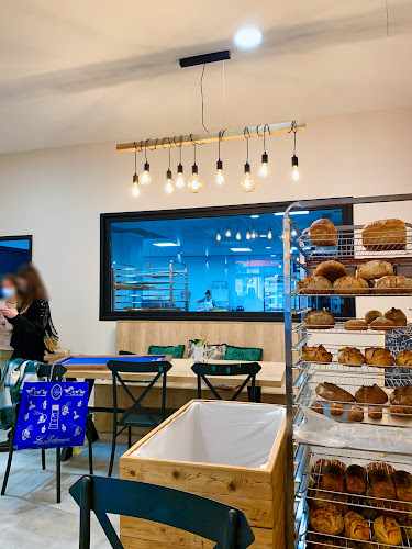 Fotografia tomada fuera de Central Pa - Artisanal Bakery - Forn de pa en Lleida, Lérida