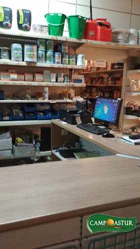 Fotografia tomada fuera de ℂ - Supermercado en Ayones, Asturias