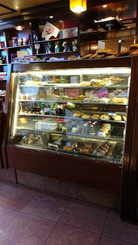 Fotografia tomada fuera de Confitería Asun - Pastelería en Gijón, Asturias