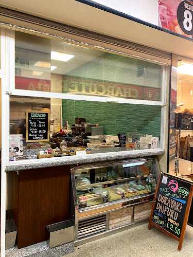 Fotografia tomada fuera de Wagashi Utatane - Restaurante de postres japoneses en Madrid, Madrid