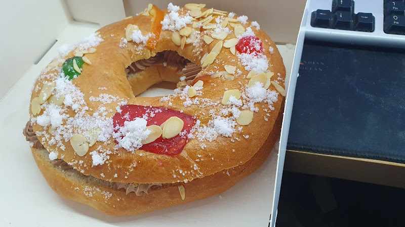 Fotografia tomada fuera de Panadería Rivera - Pastelería en Parla, Madrid
