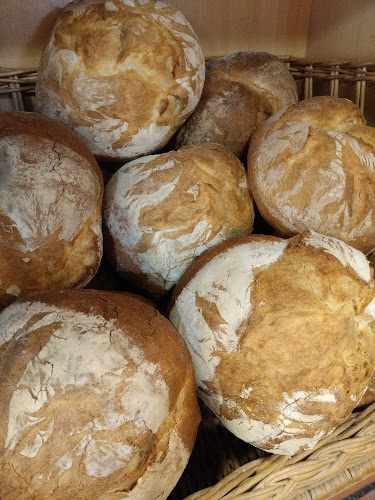 Fotografia tomada fuera de FORN I PASTISSERIA LLARÀS - Forn de pa en Lleida, Lérida
