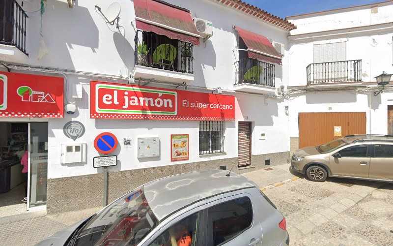 Fotografia tomada fuera de Supermercados El Jamón - Supermercado en Aroche, Huelva