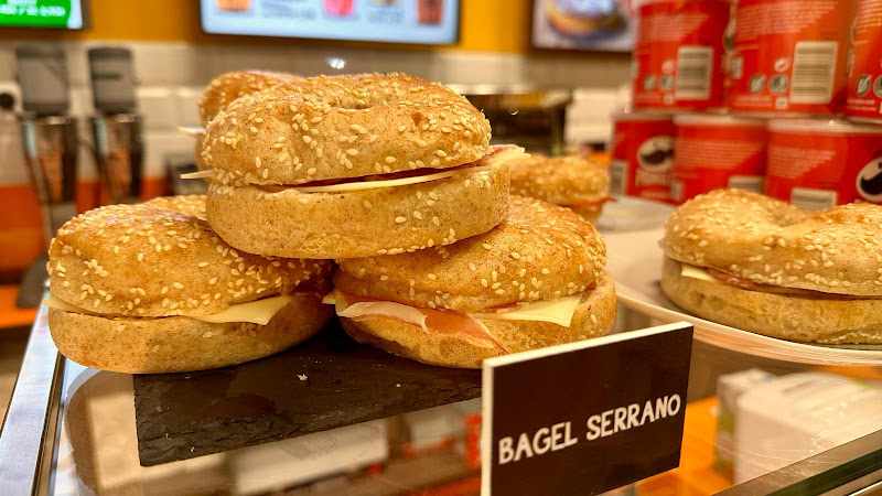 Fotografia tomada fuera de Loops & Coffee - Tienda de donuts en A Coruña, A Coruña