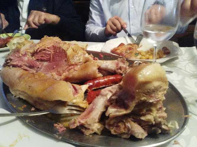 Fotografia tomada fuera de Bar A Coviña - restaurantes en Ponte Carreira, A Coruña