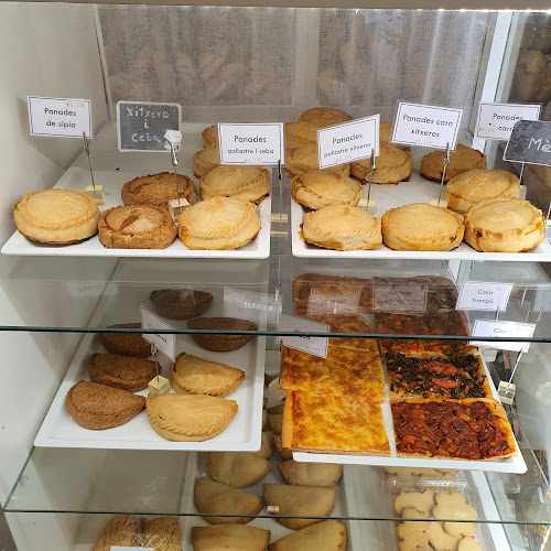 Fotografia tomada fuera de Panadería Ca Na Bel - Forn de pa en Artà, Baleares