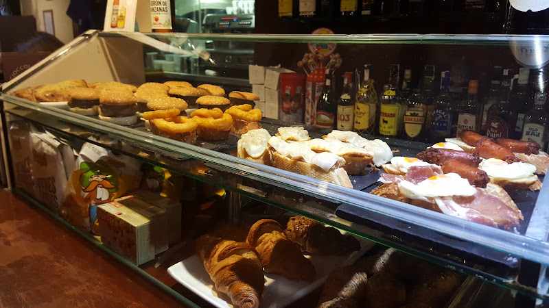 Fotografia tomada fuera de Cafeteria Marisa - restaurantes en Sant Sadurní d'Anoia, Barcelona