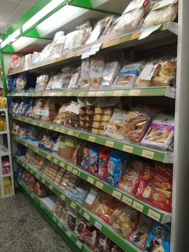Fotografia tomada fuera de Condis - Supermercado en Sant Vicenç dels Horts, Barcelona