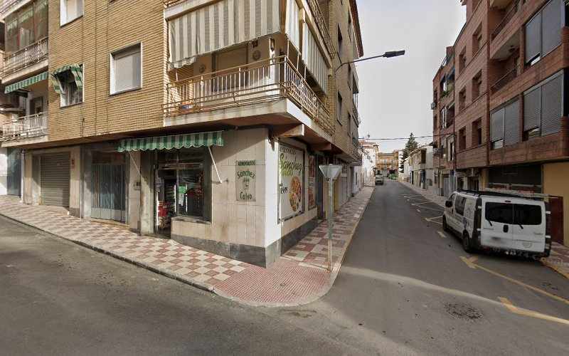 Fotografia tomada fuera de Alimentación Sánchez Calvo - Frutería en Alcalá la Real, Jaén