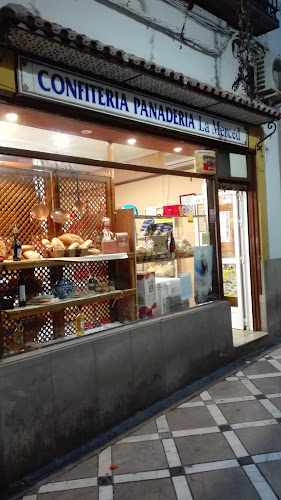 Fotografia tomada fuera de Panadería la Merced - Panadería en Jaén, Jaén