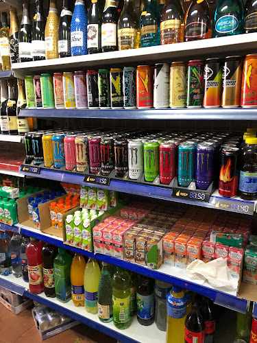 Fotografia tomada fuera de Supermarket - Tienda de alimentación en Mollerussa, Lérida