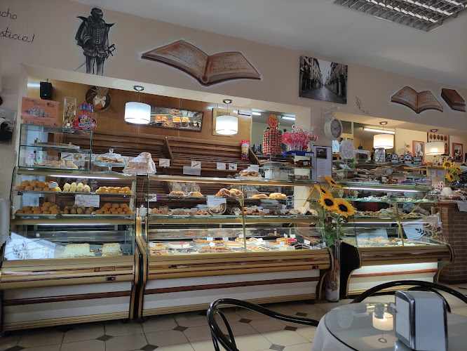 Fotografia tomada fuera de Lupe Pastelería - Pastelería en Alcalá de Henares, Madrid