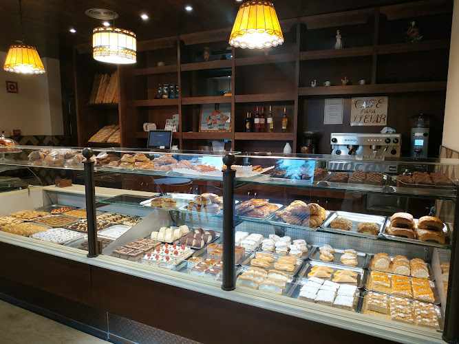 Fotografia tomada fuera de Pastelería Ayesa Artesana - Pastelería en Pamplona, Navarra