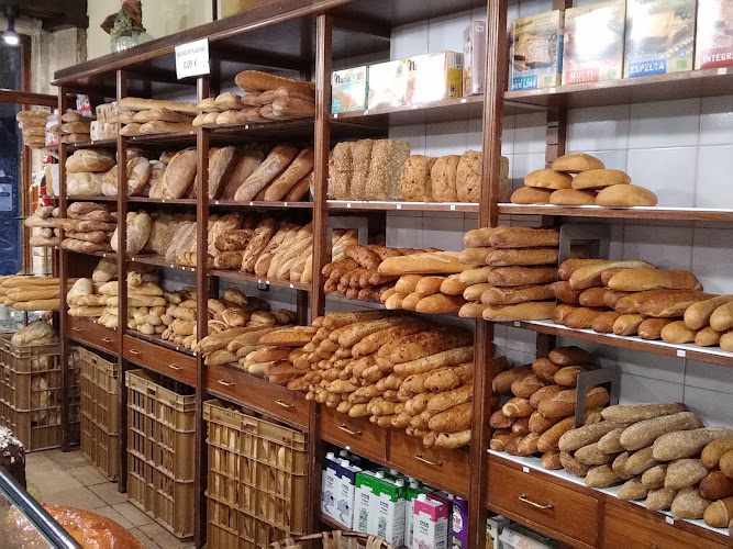 Fotografia tomada fuera de ARRASATE Panadería - Panadería en Pamplona, Navarra