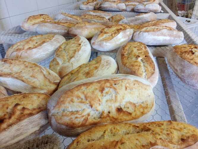 Fotografia tomada fuera de Panadería Orrio - Panadería en Puente la Reina, Navarra